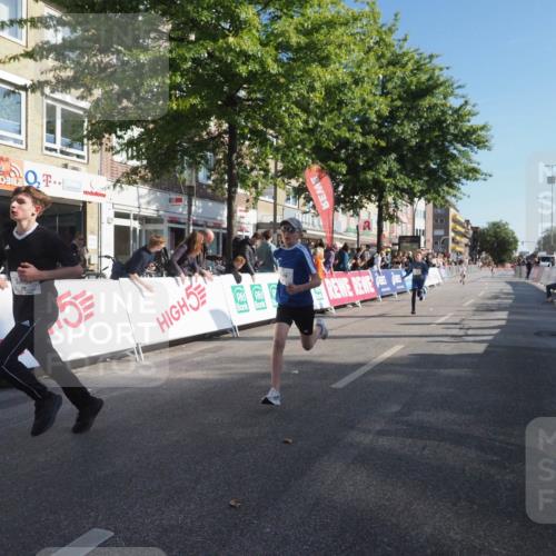 15.09.2024 - PSD Bank Halbmarathon Miley Keyser http://msf.ph/oto/7057154 15.09.2024 10:25:44 Ziel 36, 54, 221, 238, 248, 298, 300 meine-sportfotos.de
