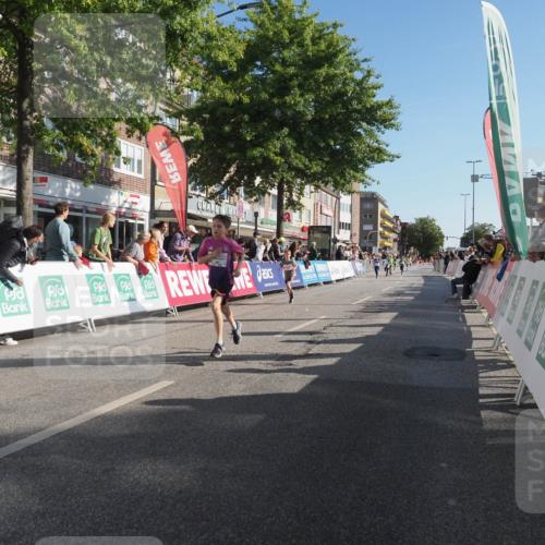 15.09.2024 - PSD Bank Halbmarathon Miley Keyser http://msf.ph/oto/7057338 15.09.2024 10:26:15 Ziel 9, 86, 88, 116, 118, 144, 181, 188, 200, 216, 242, 295 meine-sportfotos.de