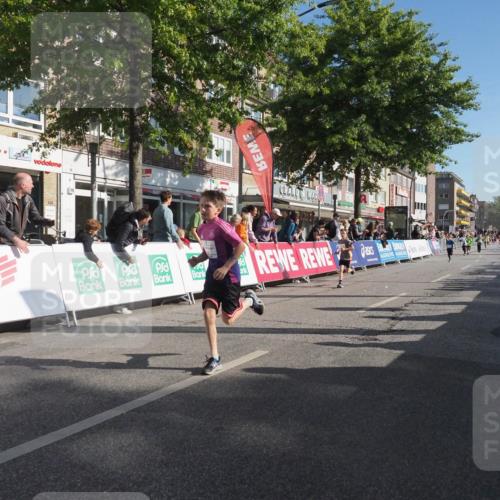 15.09.2024 - PSD Bank Halbmarathon Miley Keyser http://msf.ph/oto/7057346 15.09.2024 10:26:15 Ziel 9, 86, 88, 116, 118, 144, 181, 188, 200, 216, 242, 295 meine-sportfotos.de