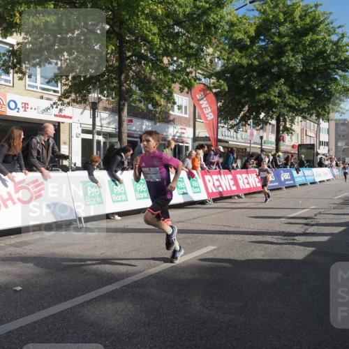 15.09.2024 - PSD Bank Halbmarathon Miley Keyser http://msf.ph/oto/7057349 15.09.2024 10:26:15 Ziel 9, 86, 88, 116, 118, 144, 181, 188, 200, 216, 242, 295 meine-sportfotos.de