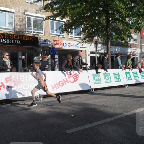15.09.2024 - PSD Bank Halbmarathon Miley Keyser http://msf.ph/oto/7057370 15.09.2024 10:26:18 Ziel 9, 86, 88, 116, 118, 143, 144, 181, 188, 200, 216, 242, 251, 295 meine-sportfotos.de