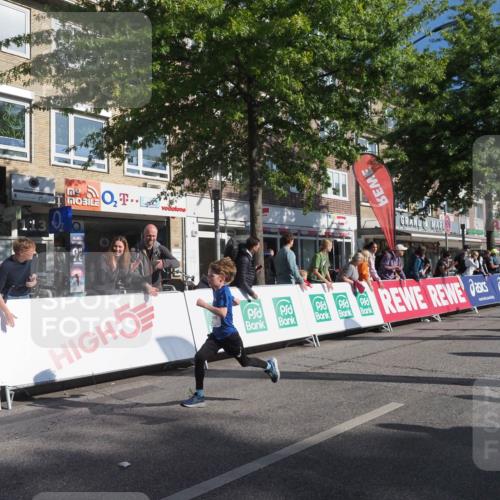 15.09.2024 - PSD Bank Halbmarathon Miley Keyser http://msf.ph/oto/7057405 15.09.2024 10:26:20 Ziel 9, 86, 88, 116, 118, 143, 144, 181, 188, 200, 216, 242, 251, 295 meine-sportfotos.de