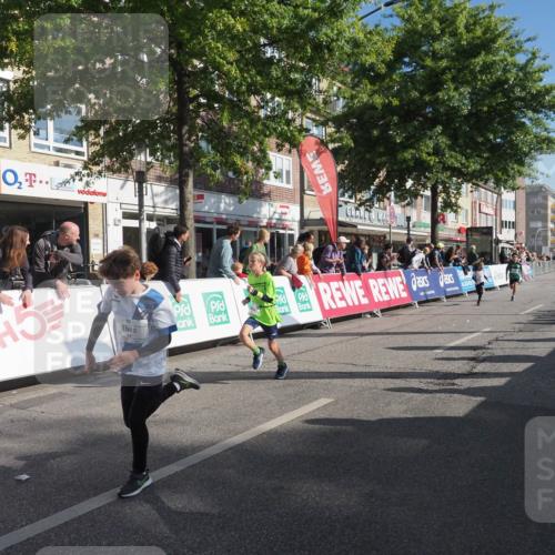 15.09.2024 - PSD Bank Halbmarathon Miley Keyser http://msf.ph/oto/7057436 15.09.2024 10:26:22 Ziel 9, 86, 88, 116, 118, 143, 144, 181, 188, 200, 216, 242, 251, 295 meine-sportfotos.de