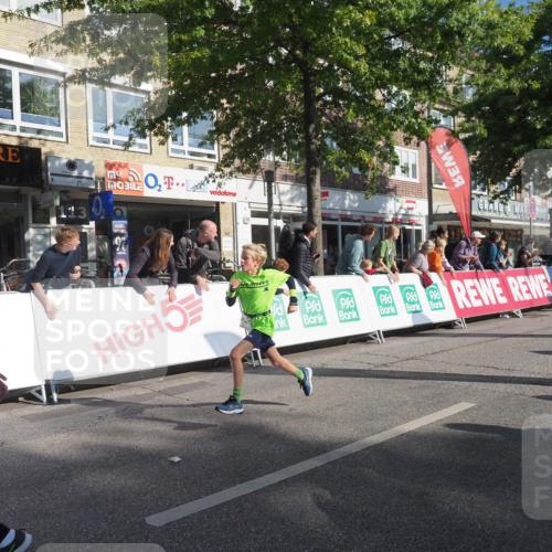 15.09.2024 - PSD Bank Halbmarathon Miley Keyser http://msf.ph/oto/7057449 15.09.2024 10:26:22 Ziel 9, 86, 88, 116, 118, 143, 144, 181, 188, 200, 216, 242, 251, 295 meine-sportfotos.de