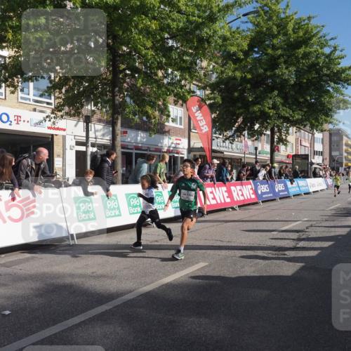 15.09.2024 - PSD Bank Halbmarathon Miley Keyser http://msf.ph/oto/7057462 15.09.2024 10:26:24 Ziel 9, 86, 88, 116, 118, 143, 144, 181, 188, 200, 216, 251, 295 meine-sportfotos.de