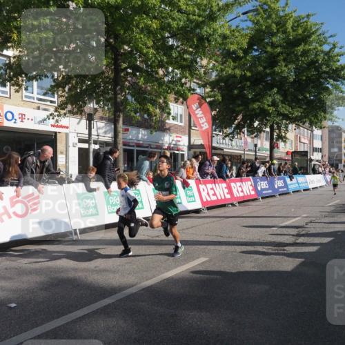15.09.2024 - PSD Bank Halbmarathon Miley Keyser http://msf.ph/oto/7057466 15.09.2024 10:26:24 Ziel 9, 86, 88, 116, 118, 143, 144, 181, 188, 200, 216, 251, 295 meine-sportfotos.de