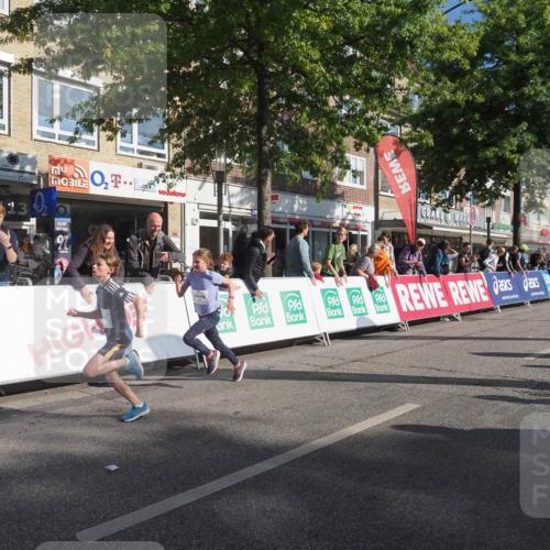 15.09.2024 - PSD Bank Halbmarathon Miley Keyser http://msf.ph/oto/7057562 15.09.2024 10:26:31 Ziel 86, 116, 118, 134, 143, 173, 188, 200, 209, 212, 216, 229, 237, 251, 307 meine-sportfotos.de
