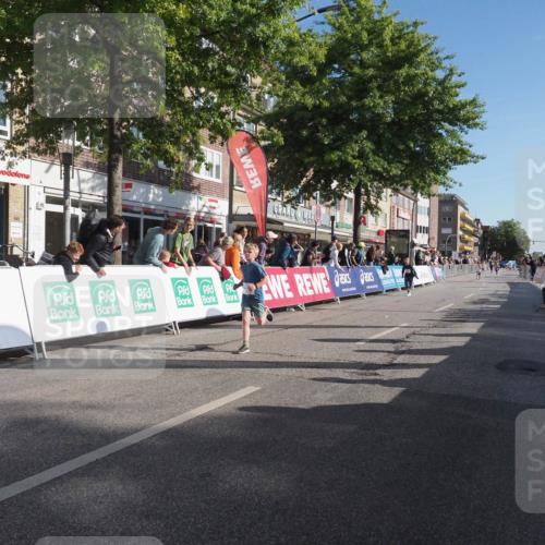 15.09.2024 - PSD Bank Halbmarathon Miley Keyser http://msf.ph/oto/7057695 15.09.2024 10:26:54 Ziel 18, 42, 69, 75, 82, 167, 196, 215, 270, 284, 294 meine-sportfotos.de