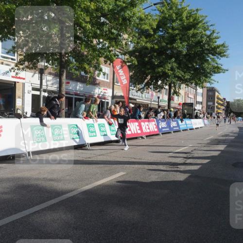 15.09.2024 - PSD Bank Halbmarathon Miley Keyser http://msf.ph/oto/7057715 15.09.2024 10:26:57 Ziel 18, 42, 69, 75, 82, 167, 215, 270, 284, 294 meine-sportfotos.de