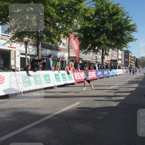 15.09.2024 - PSD Bank Halbmarathon Miley Keyser http://msf.ph/oto/7057760 15.09.2024 10:27:02 Ziel 18, 42, 69, 75, 82, 167, 198, 210, 270, 284, 294 meine-sportfotos.de