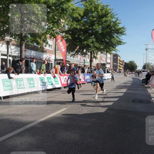 15.09.2024 - PSD Bank Halbmarathon Miley Keyser http://msf.ph/oto/7057800 15.09.2024 10:27:06 Ziel 18, 42, 69, 75, 82, 87, 136, 167, 198, 210, 270, 294 meine-sportfotos.de