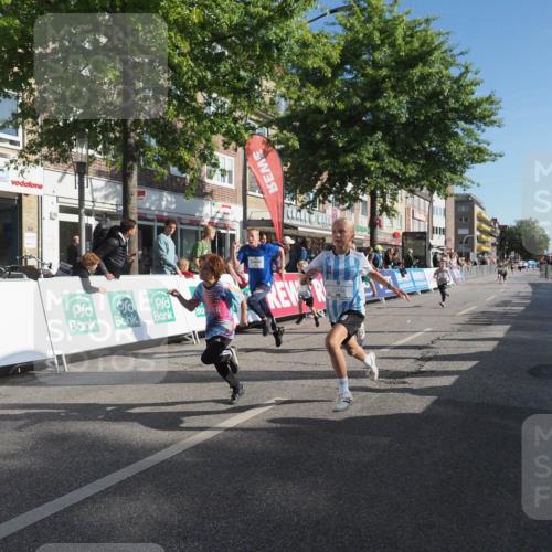 15.09.2024 - PSD Bank Halbmarathon Miley Keyser http://msf.ph/oto/7057809 15.09.2024 10:27:06 Ziel 18, 42, 69, 75, 82, 87, 136, 167, 198, 210, 270, 294 meine-sportfotos.de