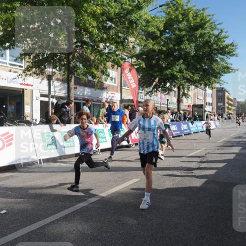 15.09.2024 - PSD Bank Halbmarathon Miley Keyser http://msf.ph/oto/7057812 15.09.2024 10:27:07 Ziel 18, 42, 69, 75, 82, 87, 136, 167, 198, 210, 270, 294 meine-sportfotos.de