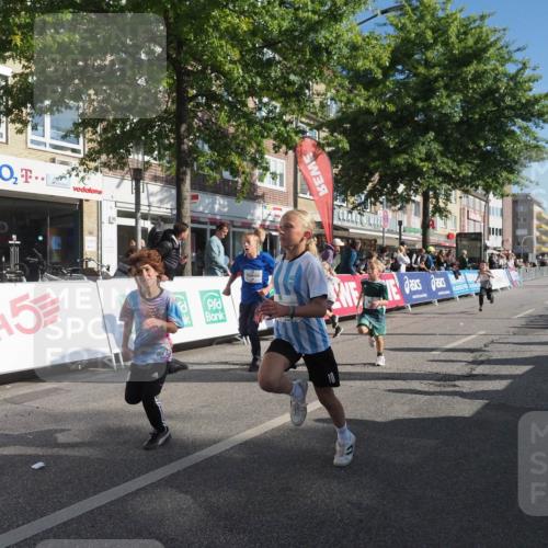 15.09.2024 - PSD Bank Halbmarathon Miley Keyser http://msf.ph/oto/7057816 15.09.2024 10:27:07 Ziel 18, 42, 69, 75, 82, 87, 136, 167, 198, 210, 270, 294 meine-sportfotos.de