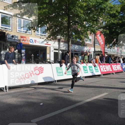 15.09.2024 - PSD Bank Halbmarathon Miley Keyser http://msf.ph/oto/7057841 15.09.2024 10:27:09 Ziel 18, 42, 48, 75, 82, 87, 136, 139, 167, 198, 210, 268, 270, 294 meine-sportfotos.de