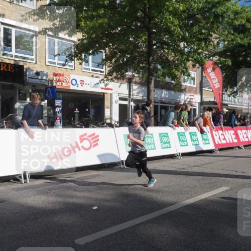 15.09.2024 - PSD Bank Halbmarathon Miley Keyser http://msf.ph/oto/7057845 15.09.2024 10:27:09 Ziel 18, 42, 48, 75, 82, 87, 136, 139, 167, 198, 210, 268, 270, 294 meine-sportfotos.de
