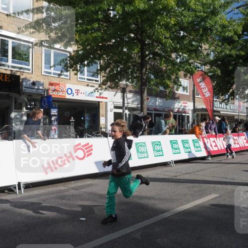 15.09.2024 - PSD Bank Halbmarathon Miley Keyser http://msf.ph/oto/7058450 15.09.2024 10:28:15 Ziel 14, 84, 89, 94, 132, 135, 149, 161, 166, 208, 217, 258, 262, 285, 293 meine-sportfotos.de