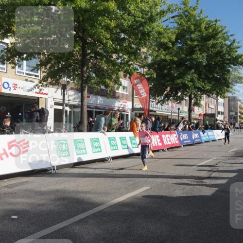 15.09.2024 - PSD Bank Halbmarathon Miley Keyser http://msf.ph/oto/7058764 15.09.2024 10:28:47 Ziel 26, 130, 140, 162, 184, 192, 205, 235, 273, 305 meine-sportfotos.de