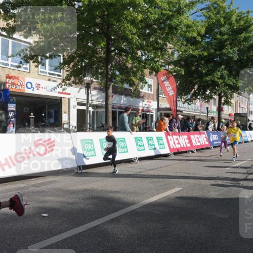 15.09.2024 - PSD Bank Halbmarathon Miley Keyser http://msf.ph/oto/7058967 15.09.2024 10:29:07 Ziel 5, 47, 106, 107, 137, 150, 154, 170, 179, 189, 222, 231, 244, 271, 288, 292, 297 meine-sportfotos.de