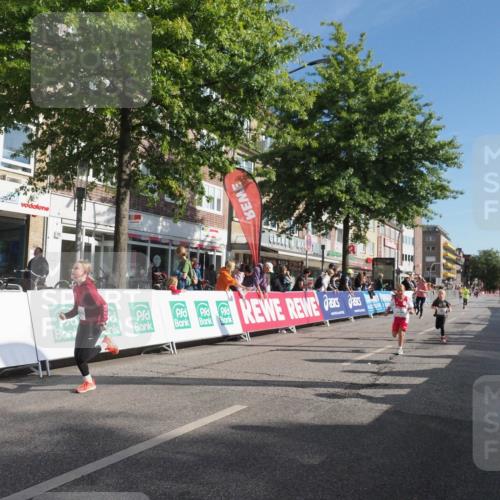 15.09.2024 - PSD Bank Halbmarathon Miley Keyser http://msf.ph/oto/7059548 15.09.2024 10:29:55 Ziel 3, 15, 60, 63, 127, 156, 164, 168, 171, 185, 218, 225, 246, 252, 264, 286 meine-sportfotos.de