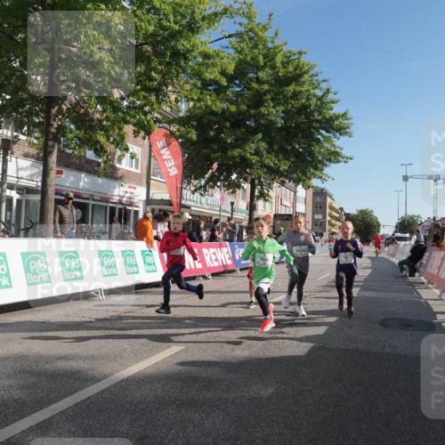 15.09.2024 - PSD Bank Halbmarathon Miley Keyser http://msf.ph/oto/7059975 15.09.2024 10:31:10 Ziel 24, 25, 39, 72, 104, 105, 126, 141, 163, 191, 207, 277, 287 meine-sportfotos.de
