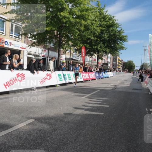 15.09.2024 - PSD Bank Halbmarathon Miley Keyser http://msf.ph/oto/7061399 15.09.2024 11:05:51 Ziel 450, 452 meine-sportfotos.de