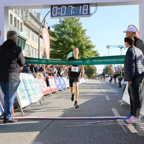 15.09.2024 - PSD Bank Halbmarathon Strokosch-Dieckow http://msf.ph/oto/7061989 15.09.2024 10:24:25 Ziel 117 meine-sportfotos.de