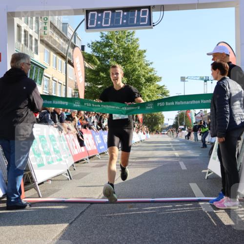 15.09.2024 - PSD Bank Halbmarathon Strokosch-Dieckow http://msf.ph/oto/7062035 15.09.2024 10:24:25 Ziel 117 meine-sportfotos.de