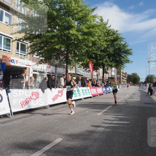 15.09.2024 - PSD Bank Halbmarathon Miley Keyser http://msf.ph/oto/7062221 15.09.2024 11:08:21 Ziel 403, 474, 475, 477, 491, 493, 562, 1076 meine-sportfotos.de