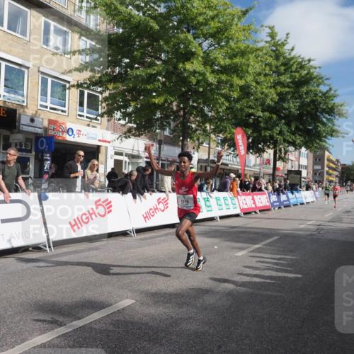 15.09.2024 - PSD Bank Halbmarathon Miley Keyser http://msf.ph/oto/7062320 15.09.2024 11:08:34 Ziel 477, 487, 493, 562, 807, 1076 meine-sportfotos.de