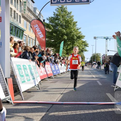 15.09.2024 - PSD Bank Halbmarathon Strokosch-Dieckow http://msf.ph/oto/7063253 15.09.2024 10:25:33 Ziel 7, 19, 66, 102, 177 meine-sportfotos.de