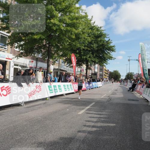 15.09.2024 - PSD Bank Halbmarathon Miley Keyser http://msf.ph/oto/7063334 15.09.2024 11:10:49 Ziel 481, 511 meine-sportfotos.de