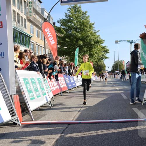 15.09.2024 - PSD Bank Halbmarathon Strokosch-Dieckow http://msf.ph/oto/7063357 15.09.2024 10:25:37 Ziel 7, 19, 66, 110, 257 meine-sportfotos.de
