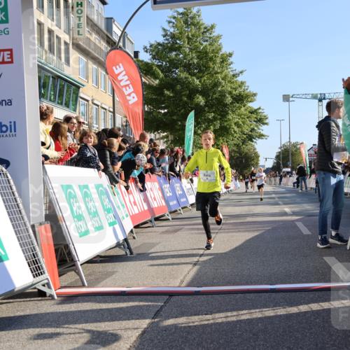 15.09.2024 - PSD Bank Halbmarathon Strokosch-Dieckow http://msf.ph/oto/7063386 15.09.2024 10:25:37 Ziel 7, 19, 66, 110, 257 meine-sportfotos.de