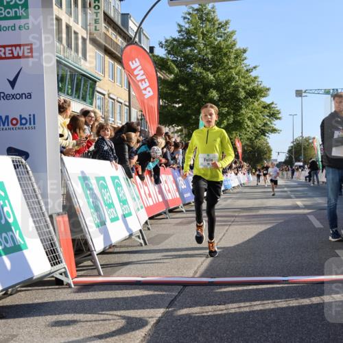 15.09.2024 - PSD Bank Halbmarathon Strokosch-Dieckow http://msf.ph/oto/7063469 15.09.2024 10:25:38 Ziel 7, 19, 66, 110, 257 meine-sportfotos.de