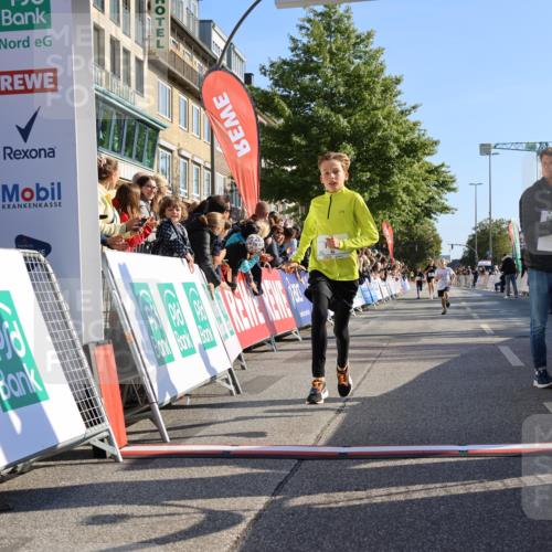 15.09.2024 - PSD Bank Halbmarathon Strokosch-Dieckow http://msf.ph/oto/7063485 15.09.2024 10:25:38 Ziel 7, 19, 66, 110, 257 meine-sportfotos.de