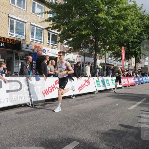 15.09.2024 - PSD Bank Halbmarathon Miley Keyser http://msf.ph/oto/7063888 15.09.2024 11:12:12 Ziel 503, 506, 526, 530 meine-sportfotos.de