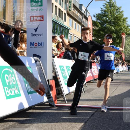 15.09.2024 - PSD Bank Halbmarathon Strokosch-Dieckow http://msf.ph/oto/7064102 15.09.2024 10:25:51 Ziel 36, 110, 221, 238, 248, 257, 298, 300 meine-sportfotos.de