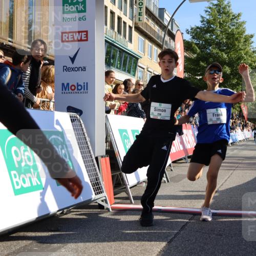 15.09.2024 - PSD Bank Halbmarathon Strokosch-Dieckow http://msf.ph/oto/7064114 15.09.2024 10:25:51 Ziel 36, 110, 221, 238, 248, 257, 298, 300 meine-sportfotos.de