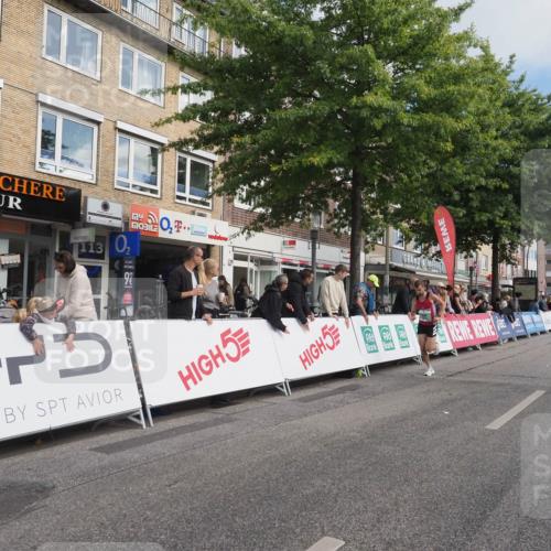 15.09.2024 - PSD Bank Halbmarathon Miley Keyser http://msf.ph/oto/7064741 15.09.2024 11:13:56 Ziel 492, 527, 538, 549, 550, 609, 612 meine-sportfotos.de