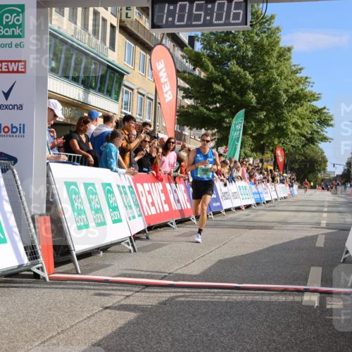 15.09.2024 - PSD Bank Halbmarathon Strokosch-Dieckow http://msf.ph/oto/7065102 15.09.2024 11:05:57 Ziel 452 meine-sportfotos.de