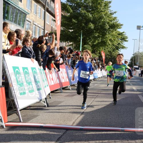 15.09.2024 - PSD Bank Halbmarathon Strokosch-Dieckow http://msf.ph/oto/7065236 15.09.2024 10:26:27 Ziel 9, 86, 88, 116, 144, 181, 200, 216, 242, 295 meine-sportfotos.de