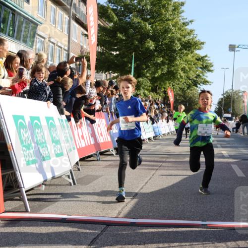 15.09.2024 - PSD Bank Halbmarathon Strokosch-Dieckow http://msf.ph/oto/7065280 15.09.2024 10:26:28 Ziel 9, 86, 88, 116, 144, 181, 200, 216, 242, 295 meine-sportfotos.de