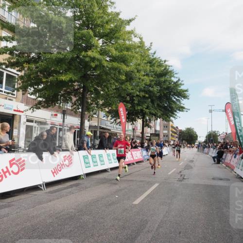15.09.2024 - PSD Bank Halbmarathon Miley Keyser http://msf.ph/oto/7065583 15.09.2024 11:15:23 Ziel 533, 572, 573, 576, 577, 587, 602, 846, 855, 2465 meine-sportfotos.de