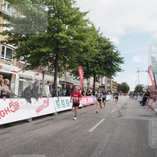 15.09.2024 - PSD Bank Halbmarathon Miley Keyser http://msf.ph/oto/7065587 15.09.2024 11:15:24 Ziel 533, 572, 573, 576, 577, 587, 602, 846, 855, 2465 meine-sportfotos.de