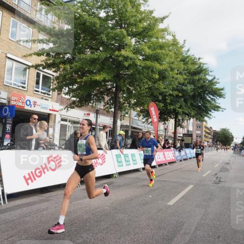 15.09.2024 - PSD Bank Halbmarathon Miley Keyser http://msf.ph/oto/7065629 15.09.2024 11:15:25 Ziel 533, 572, 573, 576, 577, 602, 846, 855, 2465 meine-sportfotos.de