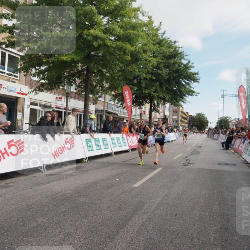 15.09.2024 - PSD Bank Halbmarathon Miley Keyser http://msf.ph/oto/7065767 15.09.2024 11:15:35 Ziel 405, 532, 572, 576, 846, 1086, 2465 meine-sportfotos.de