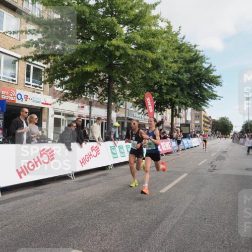 15.09.2024 - PSD Bank Halbmarathon Miley Keyser http://msf.ph/oto/7065788 15.09.2024 11:15:35 Ziel 405, 532, 572, 576, 846, 1086, 2465 meine-sportfotos.de