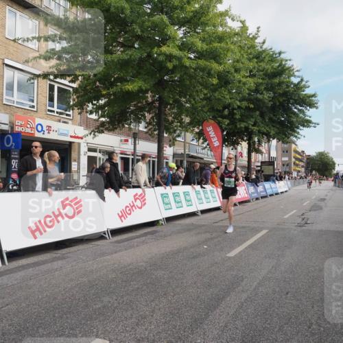 15.09.2024 - PSD Bank Halbmarathon Miley Keyser http://msf.ph/oto/7066057 15.09.2024 11:16:11 Ziel 407, 410, 497, 542, 560, 604, 632, 1013 meine-sportfotos.de