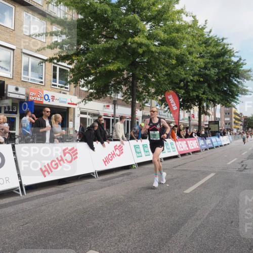 15.09.2024 - PSD Bank Halbmarathon Miley Keyser http://msf.ph/oto/7066076 15.09.2024 11:16:11 Ziel 407, 410, 497, 542, 560, 604, 632, 1013 meine-sportfotos.de